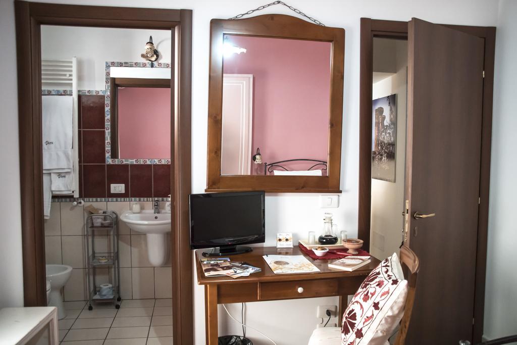B&B Liola Agrigento Bagian luar foto