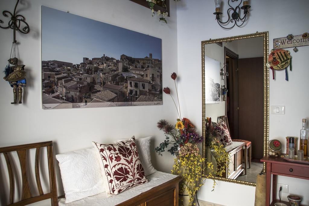 B&B Liola Agrigento Bagian luar foto